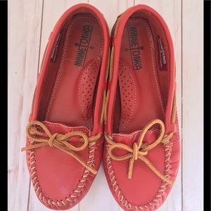 Minnetonka Boat Moc Moccasins Size 6